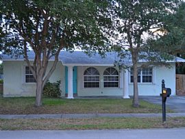 2431 Ne 12th Ter, Pompano Beach, Fl 33064 in Pompano Beach, FL