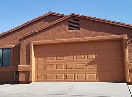 437 E Geronimo Bluff Loop, Tucson, Az 85705 in Tucson, AZ