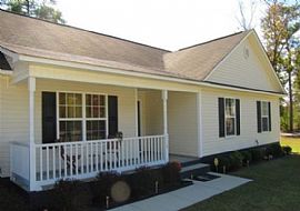 114 White Pine Dr, Raeford Rent 550 Deposit 550 Total 1100 in Raeford, NC