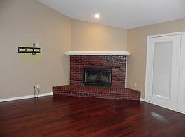 3080 Meadow Ln, Mobile, Al 36618 in Mobile, AL (Photo 2 of 5)