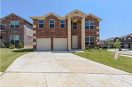 5200 Marina Dr, Denton, Tx 7620 in Denton, TX