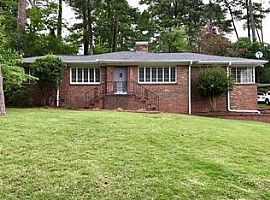 1136 S Shadesview Ter, Homewood, Al 35209 in Homewood, AL