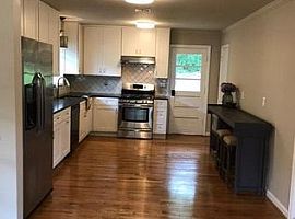 1136 S Shadesview Ter, Homewood, Al 35209 in Homewood, AL (Photo 6 of 12)