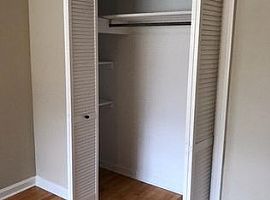 1136 S Shadesview Ter, Homewood, Al 35209 in Homewood, AL (Photo 9 of 12)