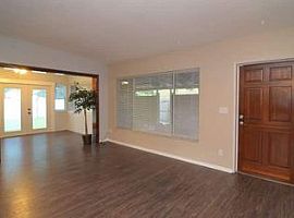  330 55th Ave S, Saint Petersburg, Fl 33705  in Saint Petersburg, FL (Photo 10 of 12)