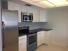 13888 Sunset Dr, Largo, Fl 33774 in Largo, FL (Photo 4 of 8)