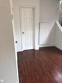 Charming 2-Story Duplex Located in a Centrally Convenient Area. in San Jose, CA (Photo 3 of 12)