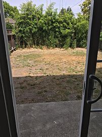 Charming 2-Story Duplex Located in a Centrally Convenient Area. in San Jose, CA (Photo 6 of 12)