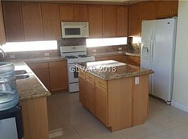 8480 Glade Minnow Ave, Las Vegas, Nv 89113 5 Beds 3 Baths in Las Vegas, NV (Photo 4 of 8)