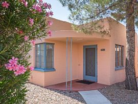 2146 E Hawthorne St, Tucson, Az 85719 in Tucson, AZ
