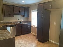 521 Jane Ann Cir, Birmingham, Al 35215 in Birmingham, AL (Photo 6 of 8)