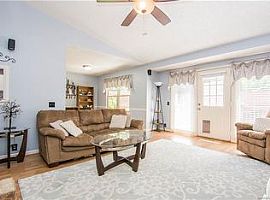 6510 Patchwork Cir, Charlotte, Nc 28270 3 Beds 2 Baths 1,351 Sq in Charlotte, NC (Photo 3 of 11)