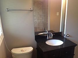 521 Jane Ann Cir, Birmingham, Al 35215 in Birmingham, AL (Photo 4 of 5)