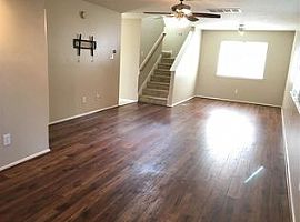 A Beautiful 3 Bedroom Apartment, with 2 Bathrooms in Katy, TX (Photo 3 of 12)