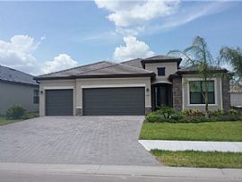 11525 Autumn Leaf Way, Bradenton, Fl 34212 in Bradenton, FL