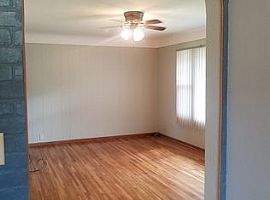 622 9th Ave S, Onalaska, Wi 54650 in Onalaska, WI (Photo 2 of 6)