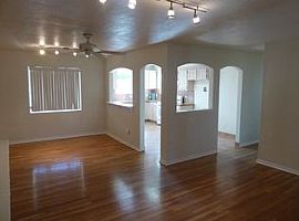 3 Beds 1 Bath in Fair Oaks, CA (Photo 2 of 4)