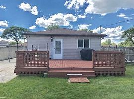 37134 Saint Joseph Dr, Sterling Heights, Mi 48310 2 Beds 1 Bath in Royal Oak, MI (Photo 2 of 10)