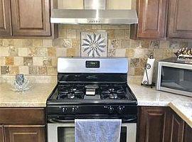 37134 Saint Joseph Dr, Sterling Heights, Mi 48310 2 Beds 1 Bath in Royal Oak, MI (Photo 6 of 10)