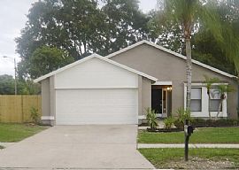 2031 Helm Ln, Valrico, Fl 33594 in Valrico, FL