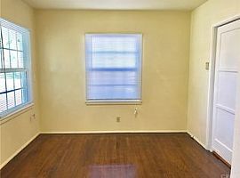 3 Beds 2 Baths in Baldwin Park, CA (Photo 2 of 5)