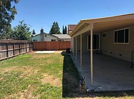 4 Beds 2 Baths in Woodland, CA (Photo 6 of 6)
