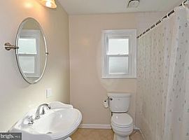 Lunceford Ln, Falls Church, Va in Falls Church, VA (Photo 7 of 7)