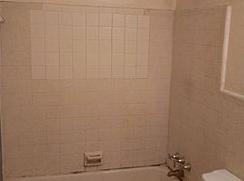 130 Oak Forest Dr, Montgomery, Al 36109 in Montgomery, AL (Photo 3 of 9)