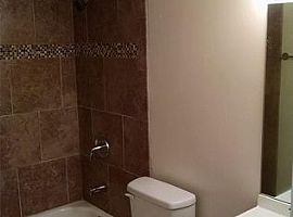 130 Oak Forest Dr, Montgomery, Al 36109 in Montgomery, AL (Photo 4 of 9)