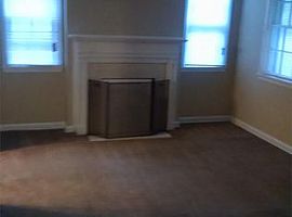 130 Oak Forest Dr, Montgomery, Al 36109 in Montgomery, AL (Photo 6 of 9)