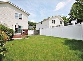 40 Vicksburg St, Providence, Ri 02904 in Providence, RI (Photo 3 of 8)