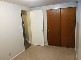 1862 S 1600 E, Salt Lake City, Ut 84105 2 Beds 1 Bath 950 Sqft in Salt Lake City, UT (Photo 6 of 10)