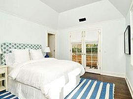 4bedroom Home Near East  Hampton,Ny in East Hampton, NY (Photo 8 of 12)