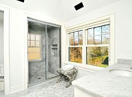 4bedroom Home Near East  Hampton,Ny in East Hampton, NY (Photo 9 of 12)