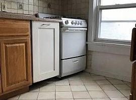 33 Parkway Road  Third Floor, Bronxville in Yonkers, NY (Photo 5 of 5)