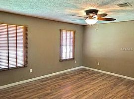 9539 Xenia St, New Port Richey, Fl 34654 2 Beds 2 Baths 1,512 S in New Port Richey, FL (Photo 4 of 6)