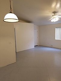 437 E Geronimo Bluff Loop Tucson, Az 85705 in Tucson, AZ (Photo 4 of 8)