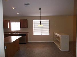 10156 E Sonoran Heights Place Tucson, Az 85748 in Tucson, AZ (Photo 4 of 9)