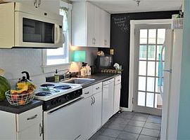 Butler St Newport, Ri 02840 in Newport, RI (Photo 4 of 12)