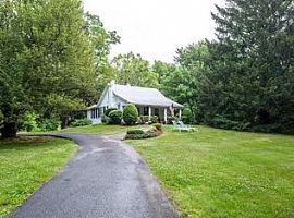 57 Old Forge Rd, Warwick, Ri 02818 in Warwick, RI (Photo 2 of 12)