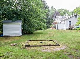 57 Old Forge Rd, Warwick, Ri 02818 in Warwick, RI (Photo 9 of 12)