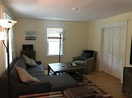 49 Main Cir, Shrewsbury, Ma 01545 3 Beds 1 Bath 1,121 Sqft in Shrewsbury, MA (Photo 10 of 12)