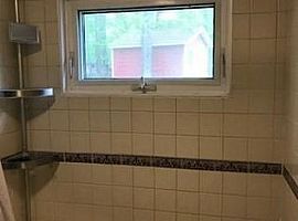 49 Main Cir, Shrewsbury, Ma 01545 3 Beds 1 Bath 1,121 Sqft in Shrewsbury, MA (Photo 3 of 12)