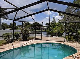 609 Gershwin Dr, Largo, Fl 33771 2 Beds 2 Baths 1,019 Sqft in Largo, FL (Photo 2 of 8)
