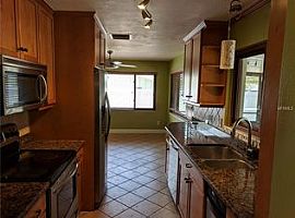 609 Gershwin Dr, Largo, Fl 33771 2 Beds 2 Baths 1,019 Sqft in Largo, FL (Photo 4 of 8)