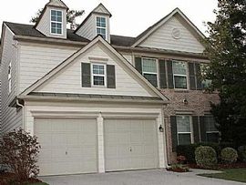 8905 Friarbridge Dr, Suwanee, Ga in Suwanee, GA