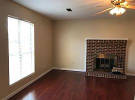 1934 Village Dr in Hayes, VA (Photo 2 of 12)