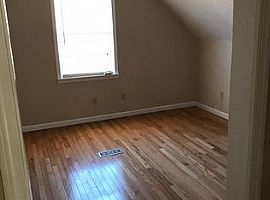 1934 Village Dr in Hayes, VA (Photo 5 of 12)