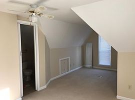 1934 Village Dr in Hayes, VA (Photo 7 of 12)