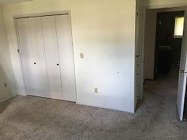 817 S Eastern Rd in Spokane, WA (Photo 5 of 12)